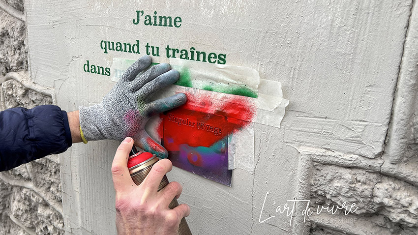 Singular Vintage Street Artiste